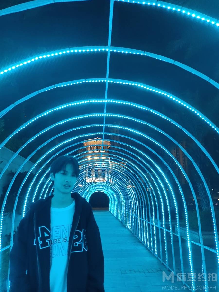 夜景模特