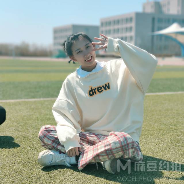 校园模特