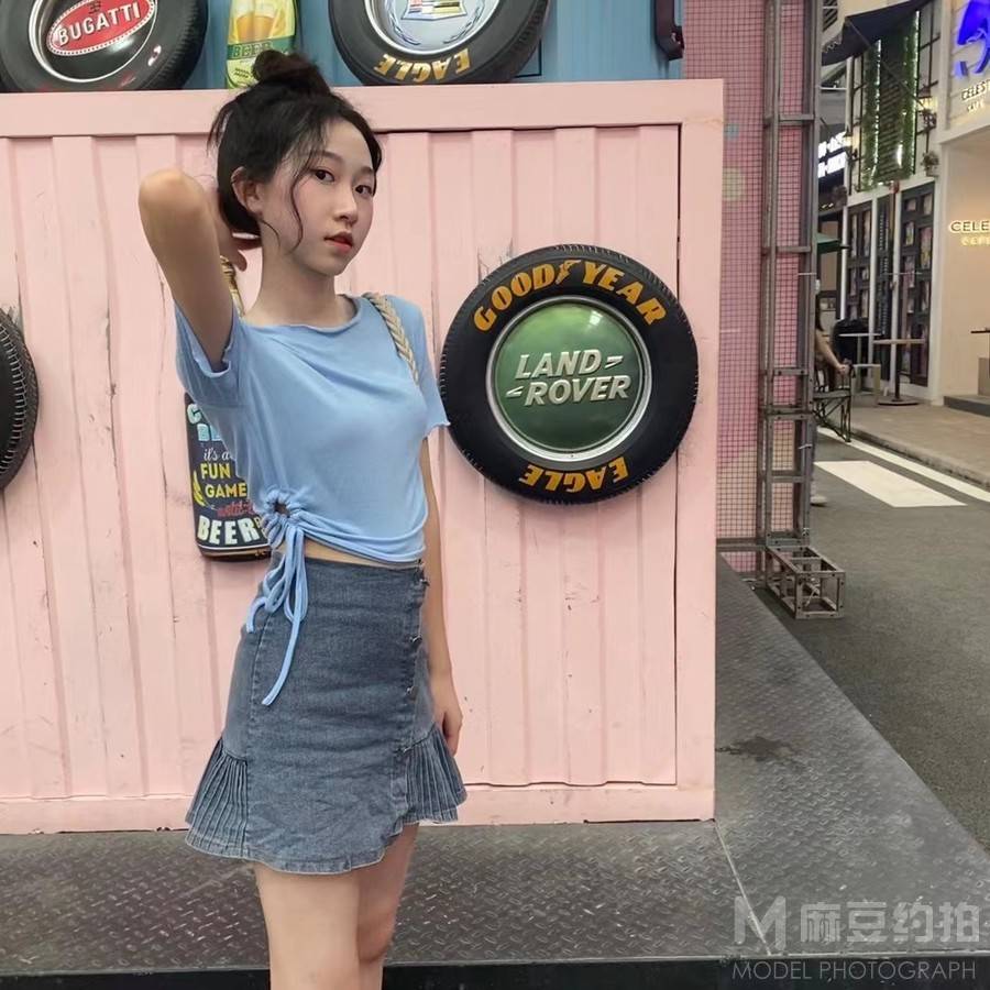 校园模特