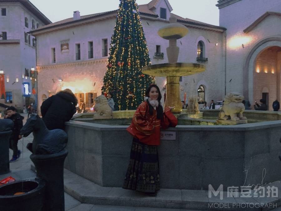 汉服模特