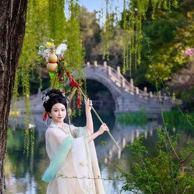 汉服模特