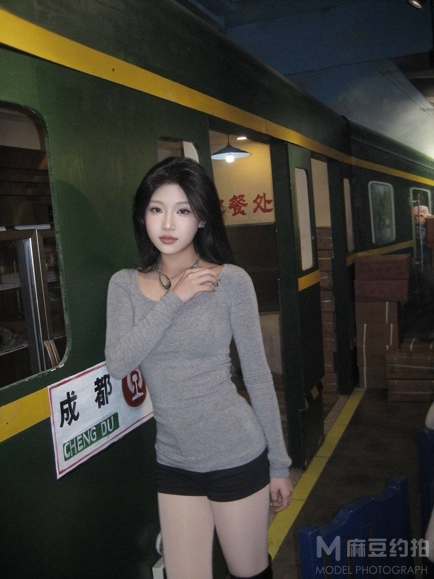 胶片模特