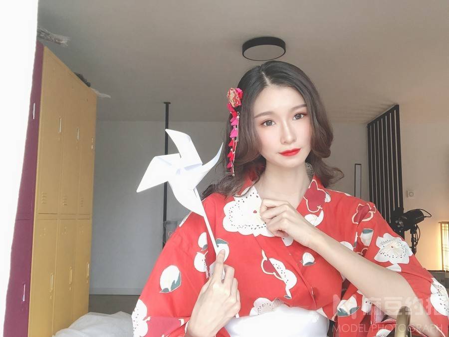 和服模特