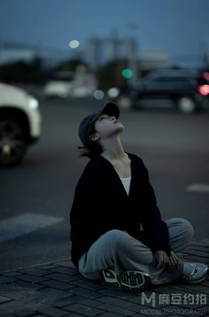 情绪模特