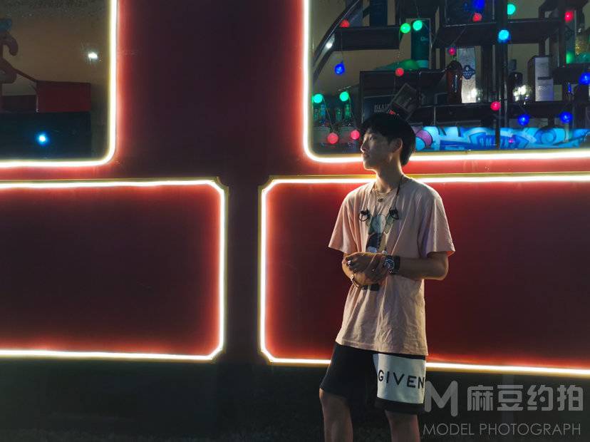 清新模特