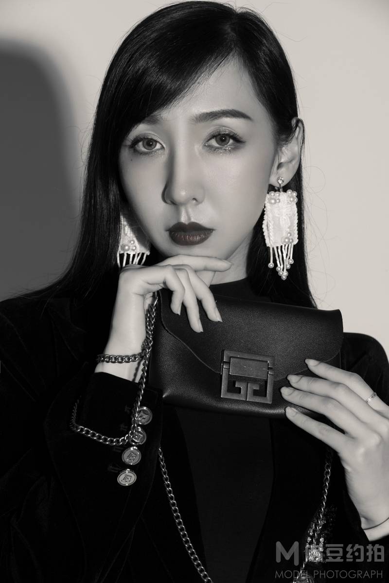 暗黑模特