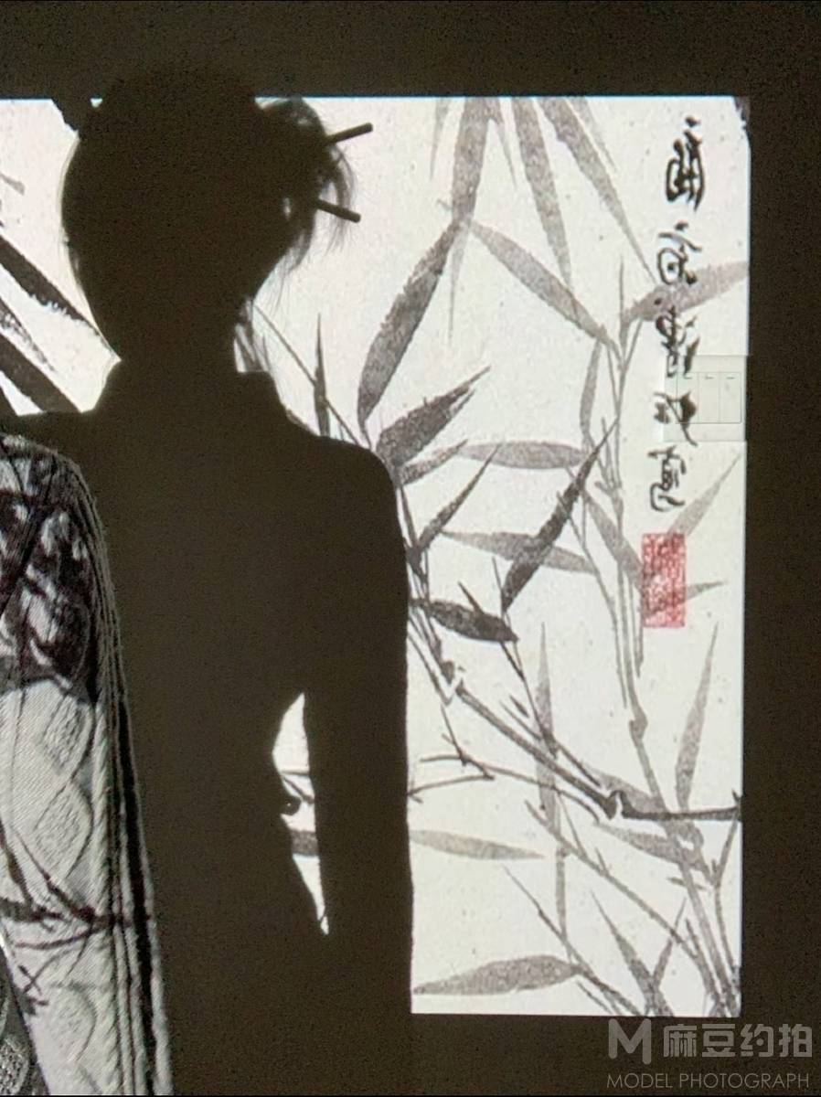 黑白模特