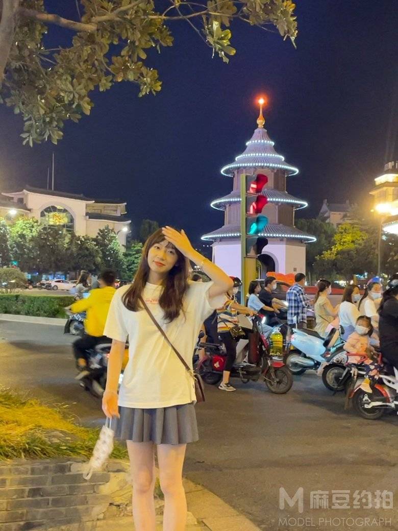 夜景模特