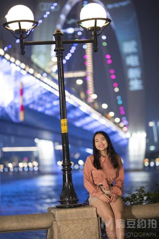 夜景模特