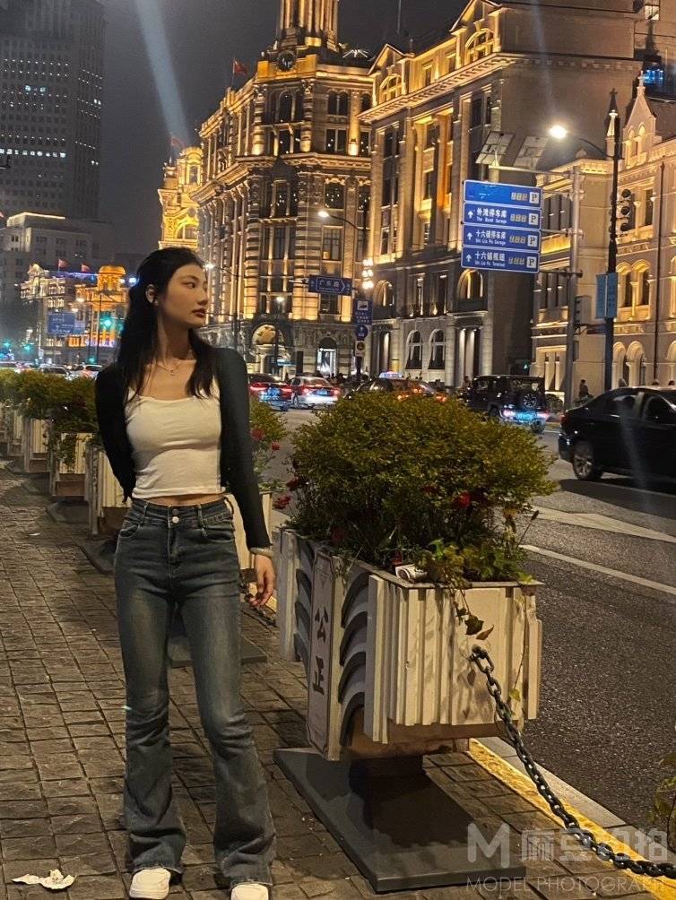 夜景模特