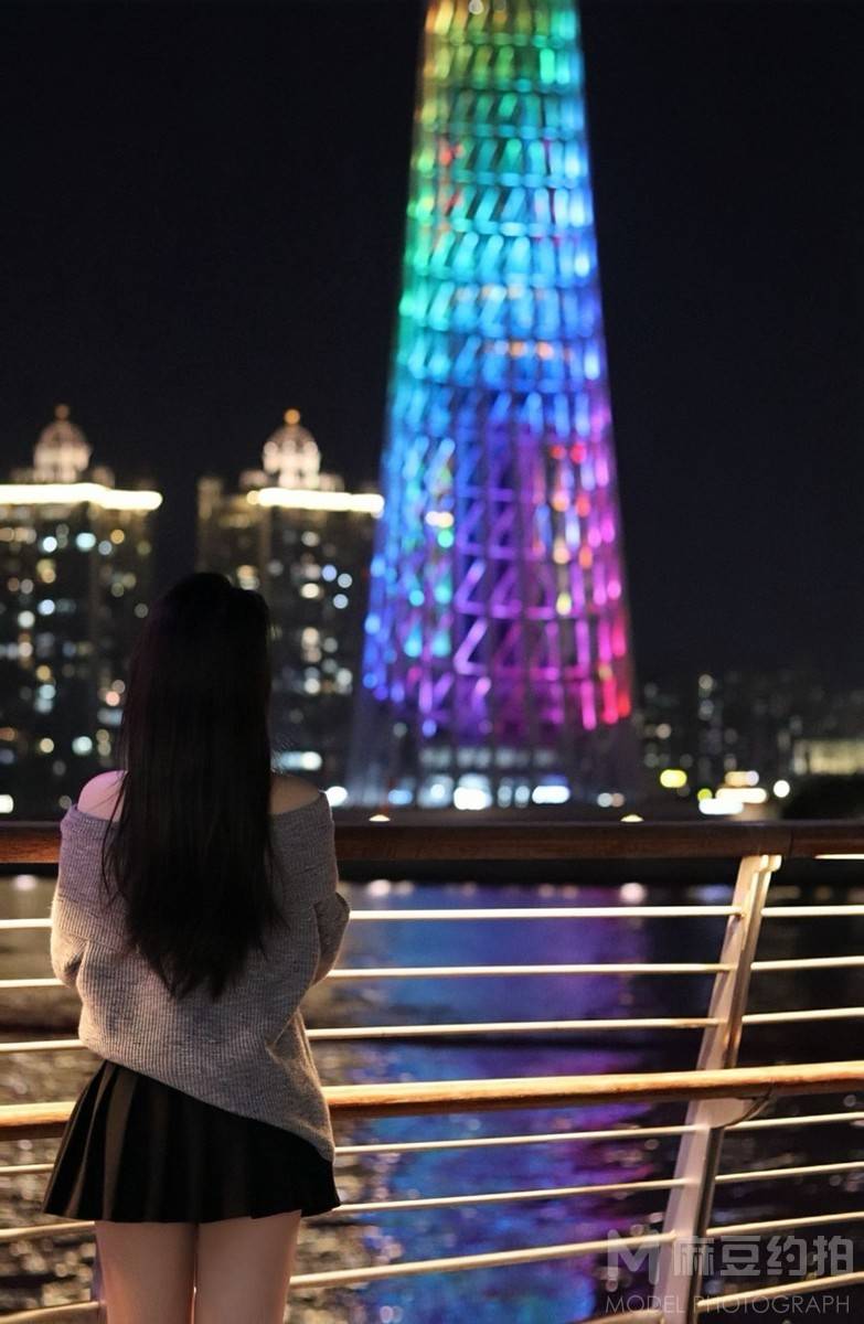 夜景模特