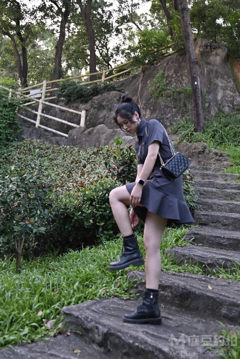 黑白模特