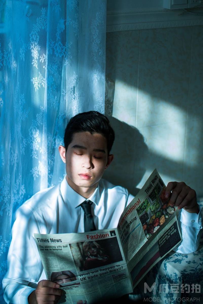 情绪模特