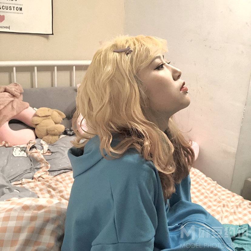 情绪模特