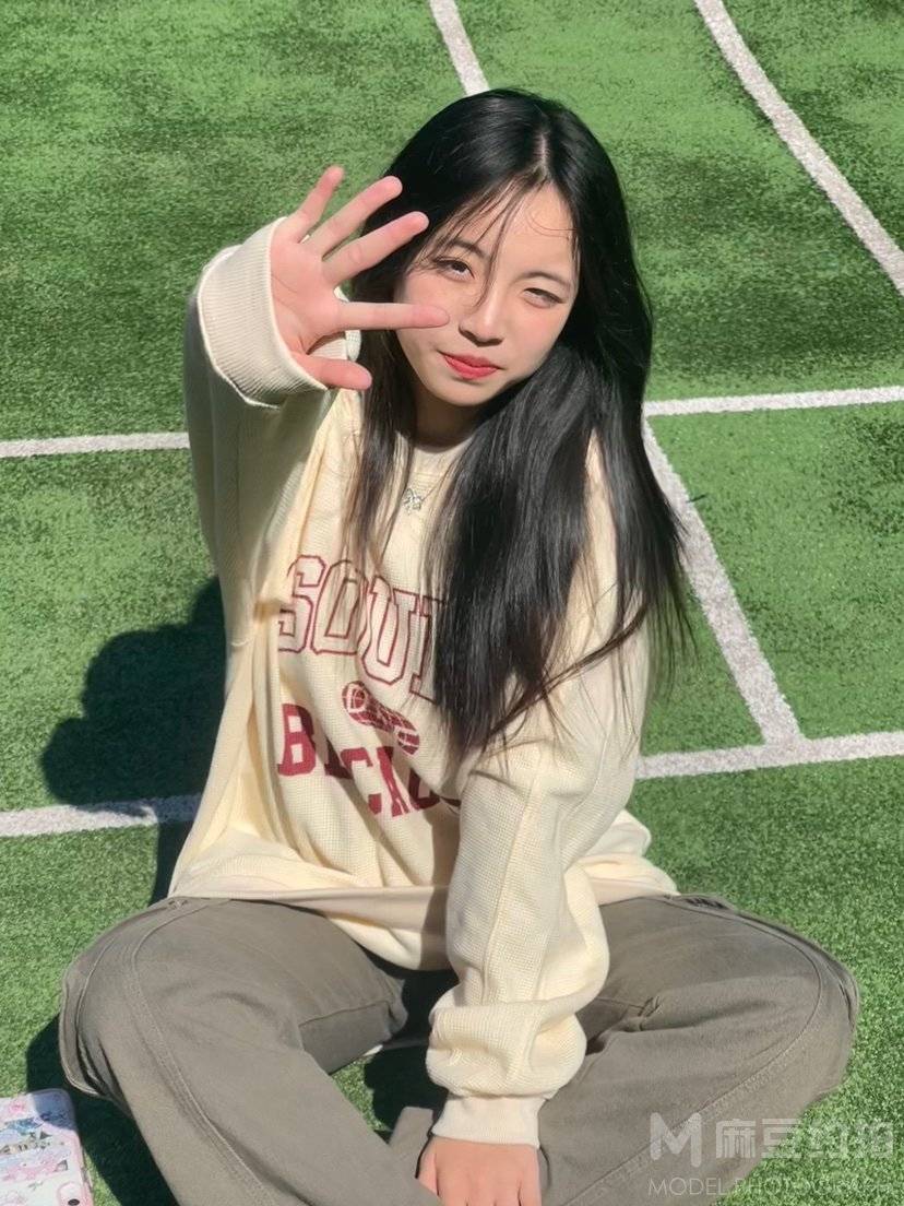 校园模特