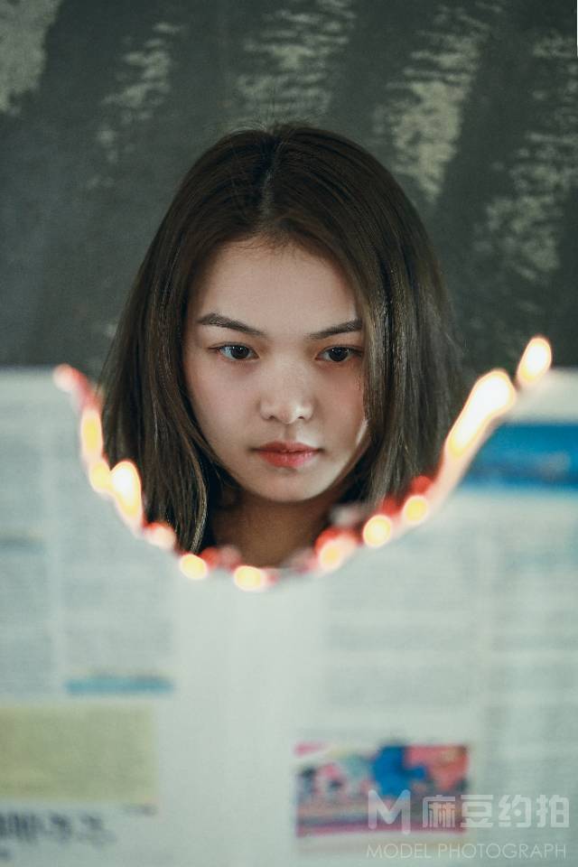 情绪模特