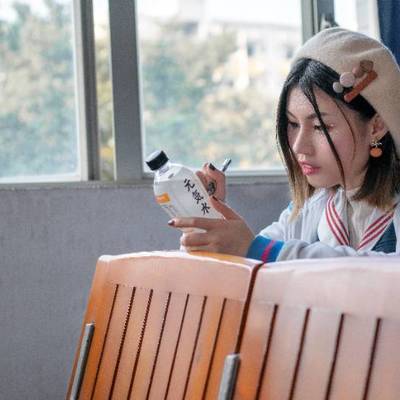 校园模特