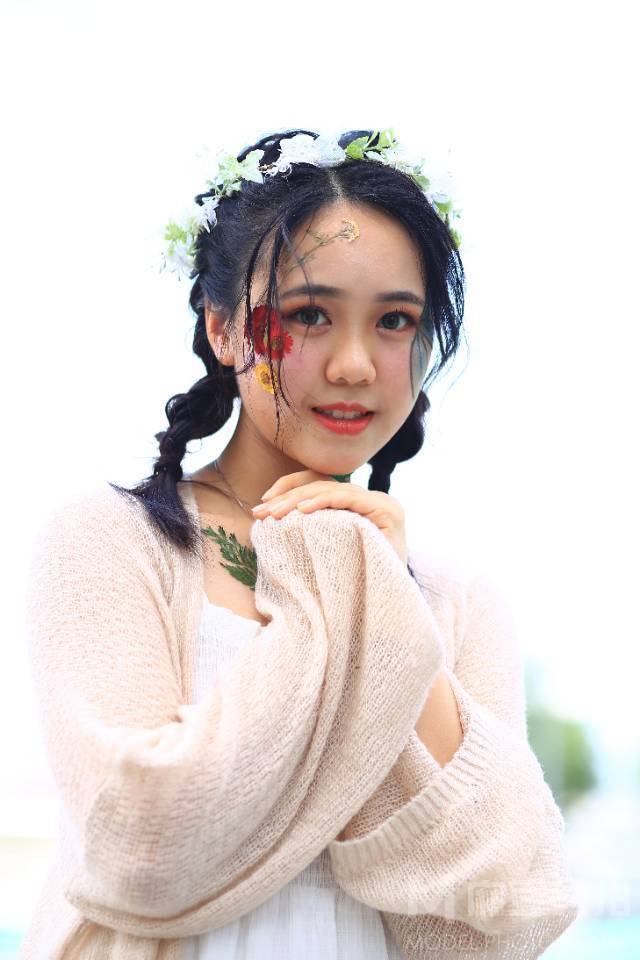 妆容模特