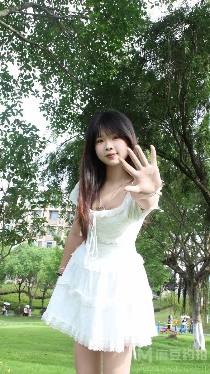 校园模特