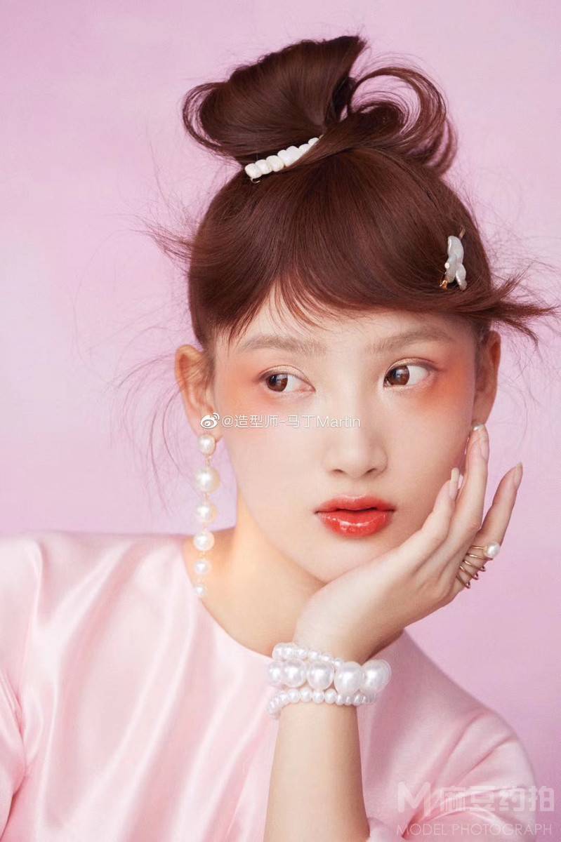 妆容模特
