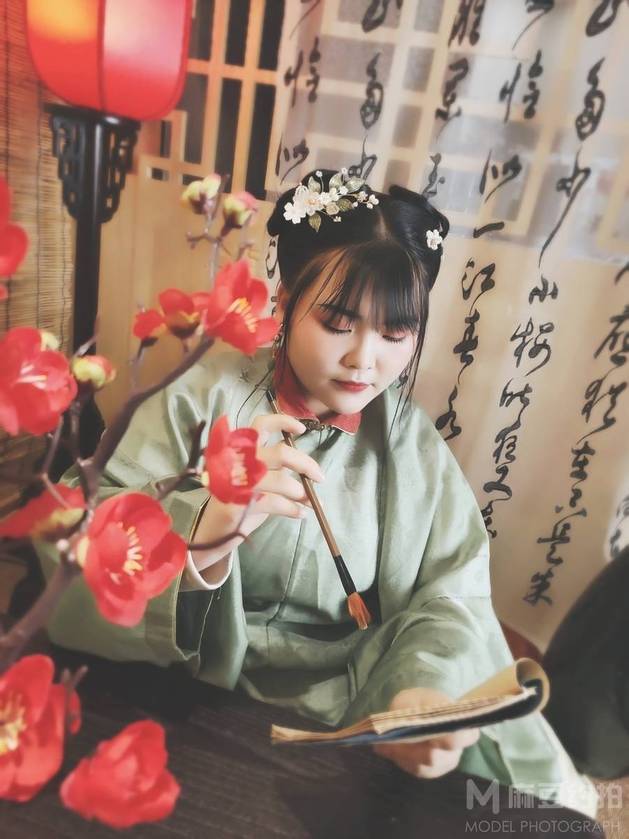 汉服模特