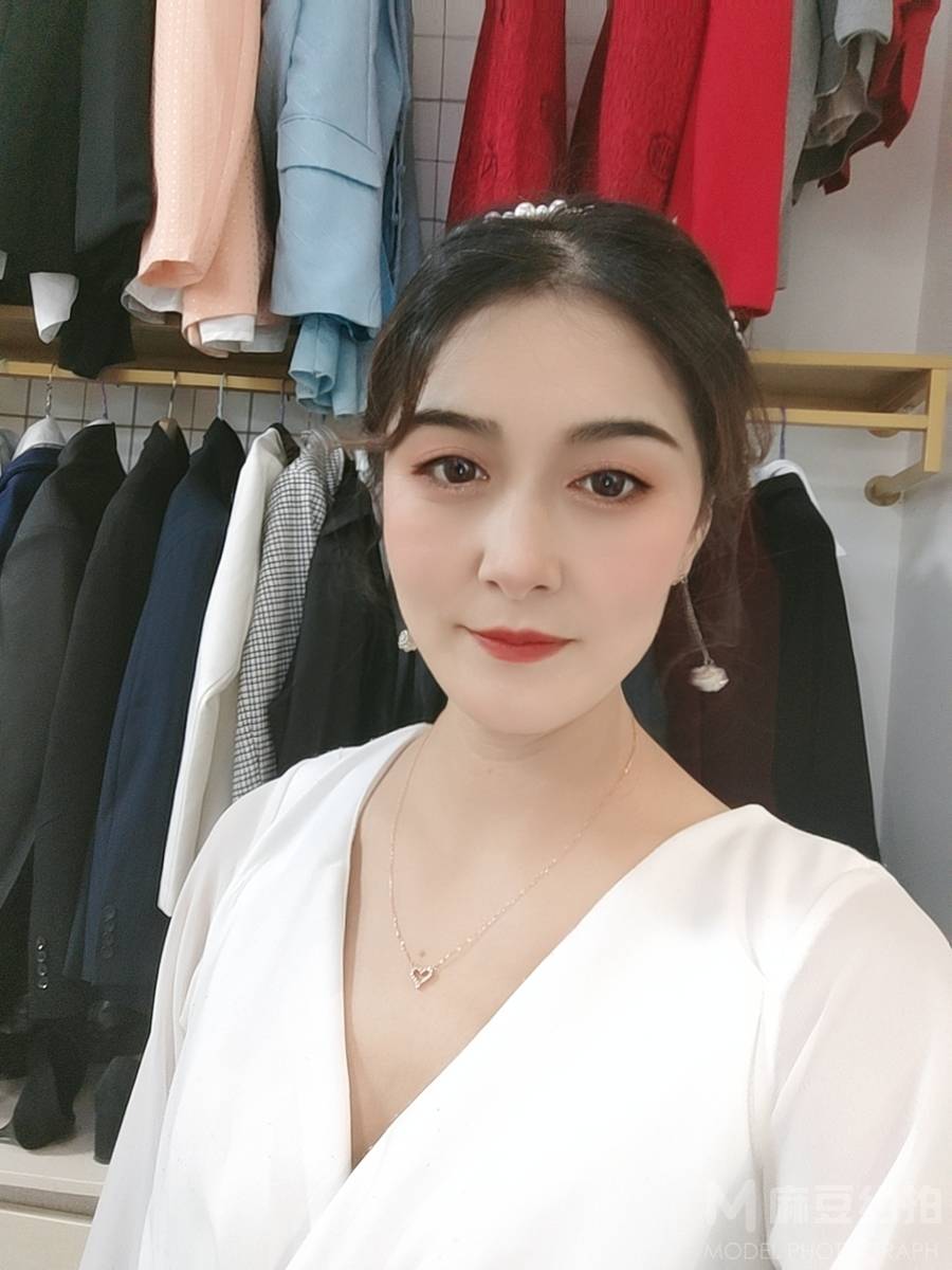 纪实模特