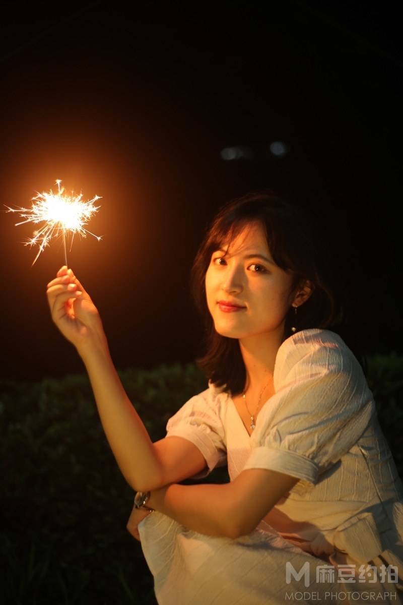 夜景模特