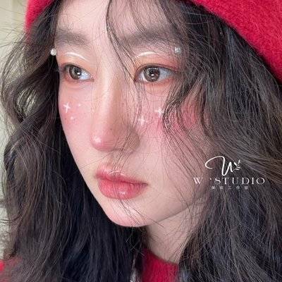 妆容模特