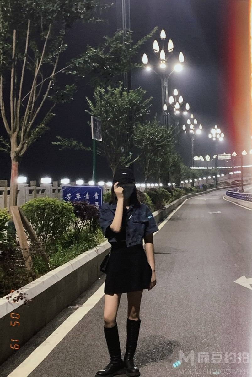 校园模特