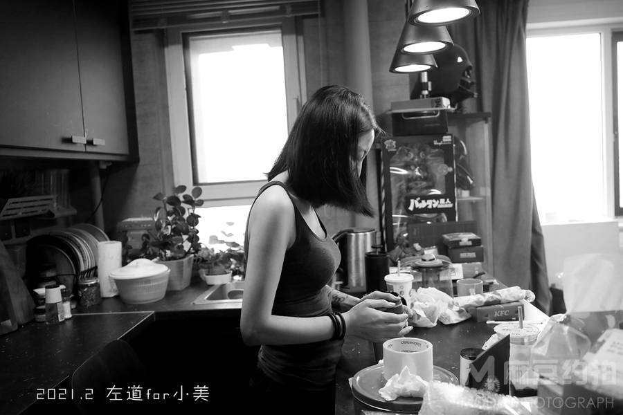 黑白模特