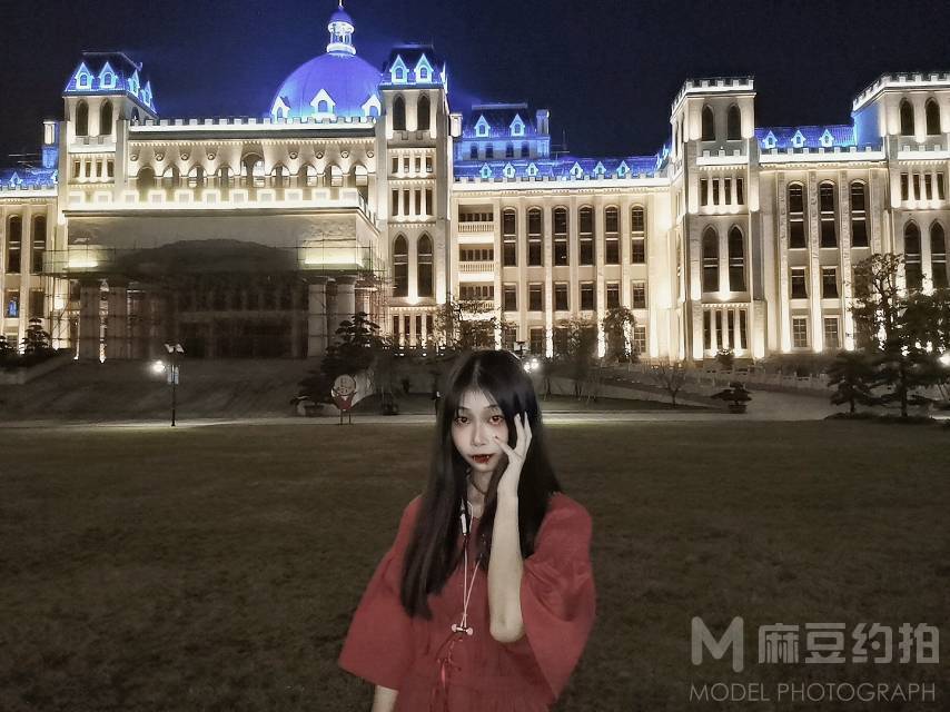 校园模特