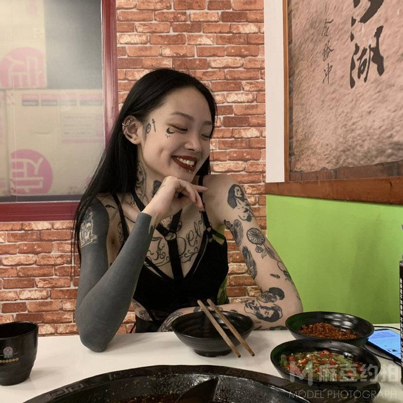 暗黑模特