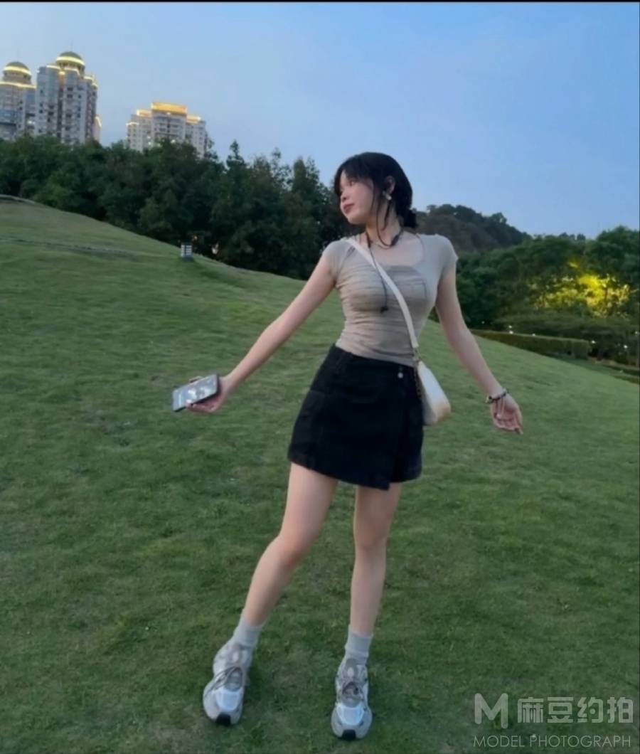 校园模特