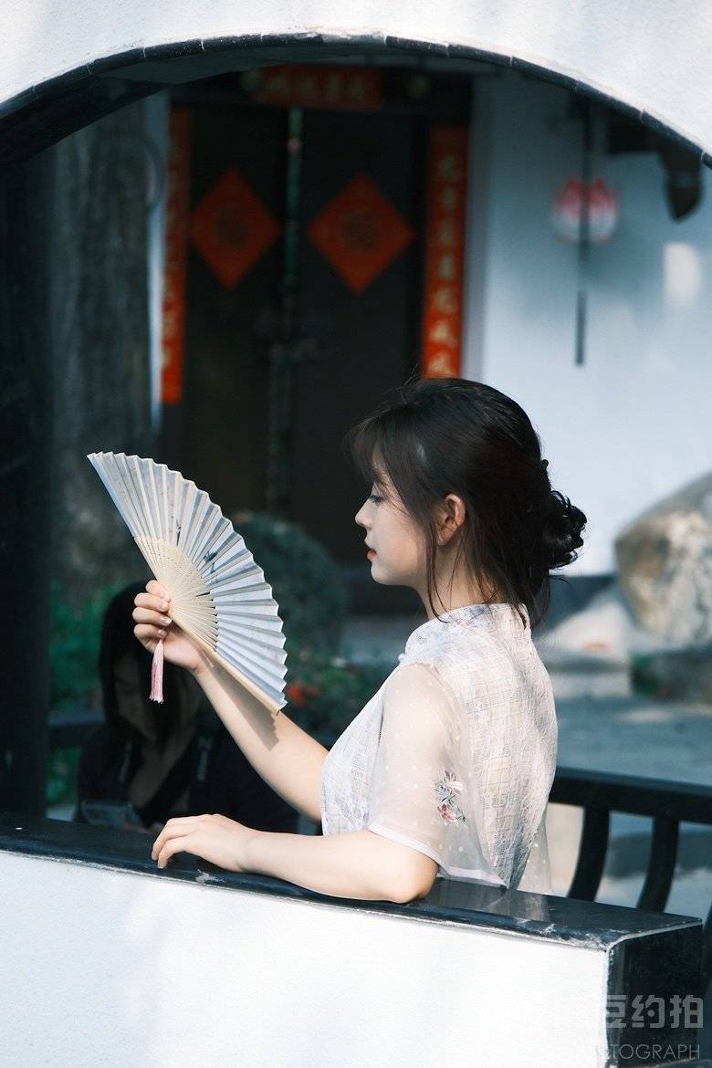 汉服模特