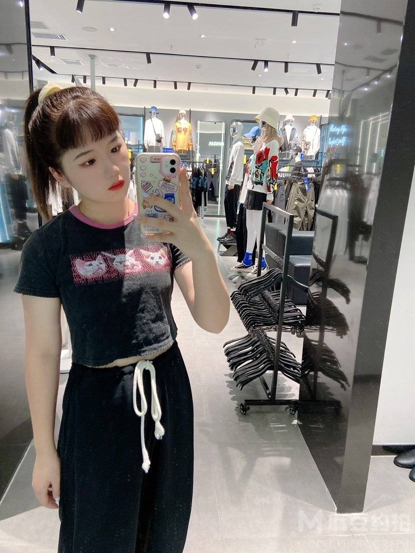 少女模特