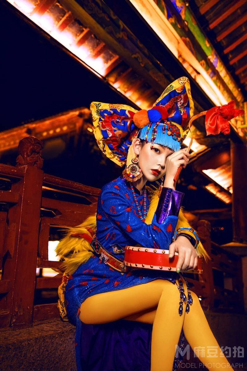 情绪模特