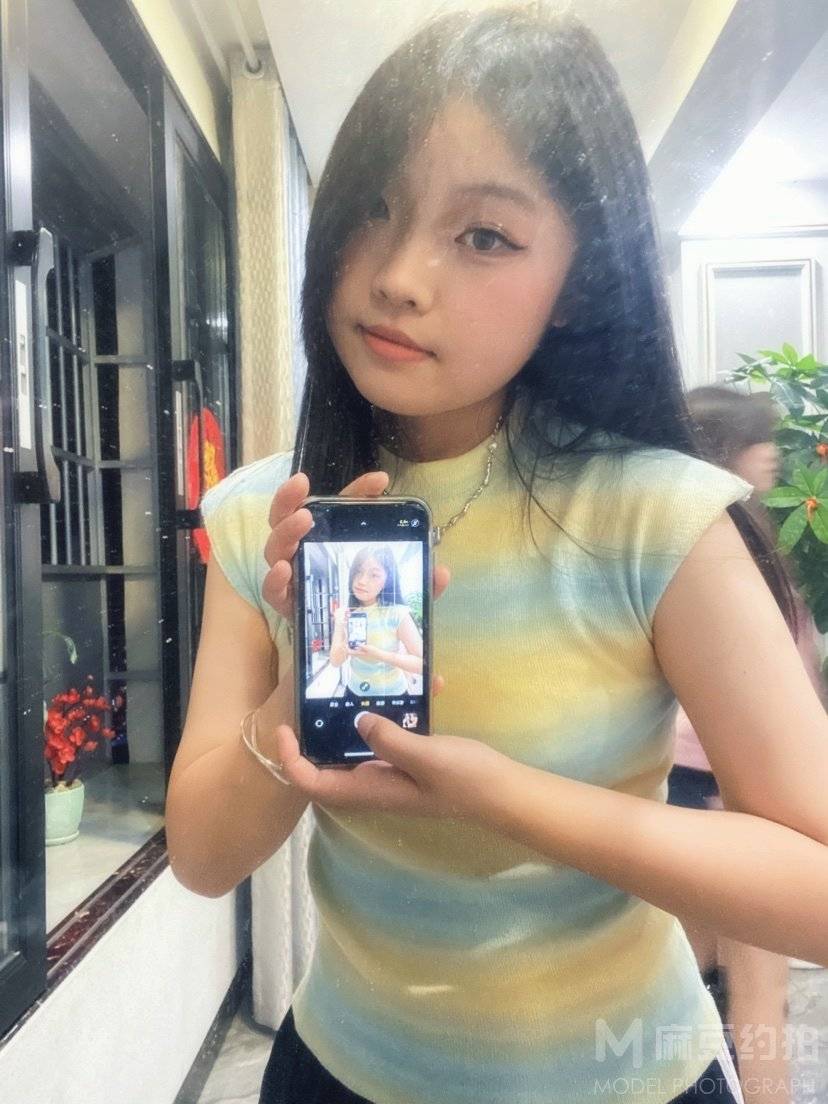 胶片模特