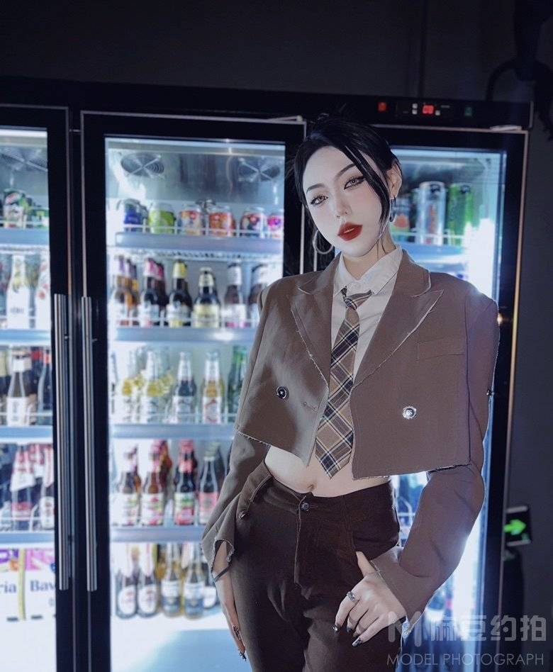 暗黑模特