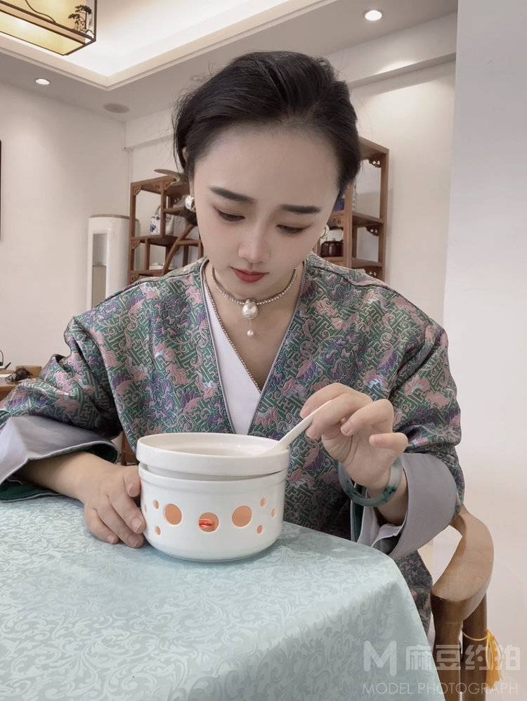 民国模特