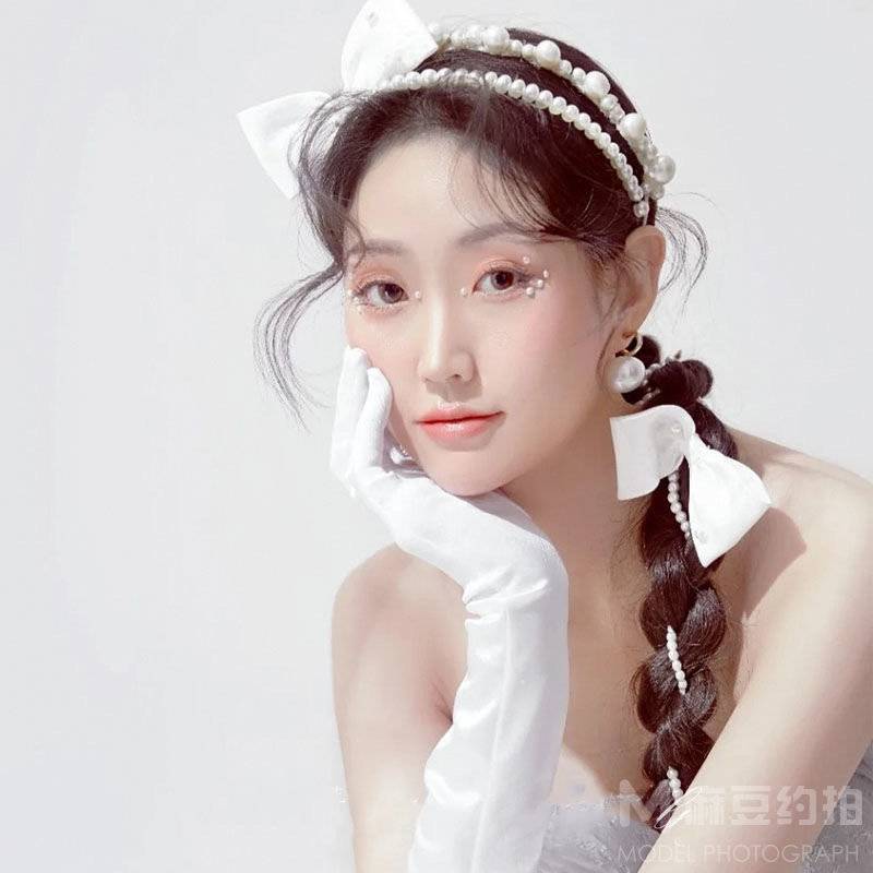 妆容模特