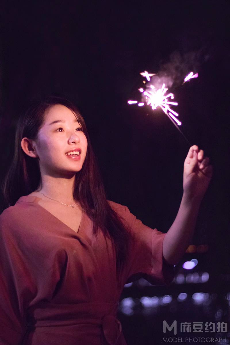 夜景模特