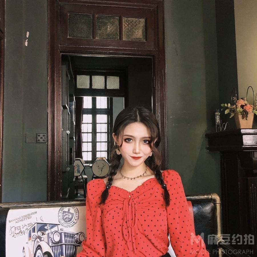 妆容模特