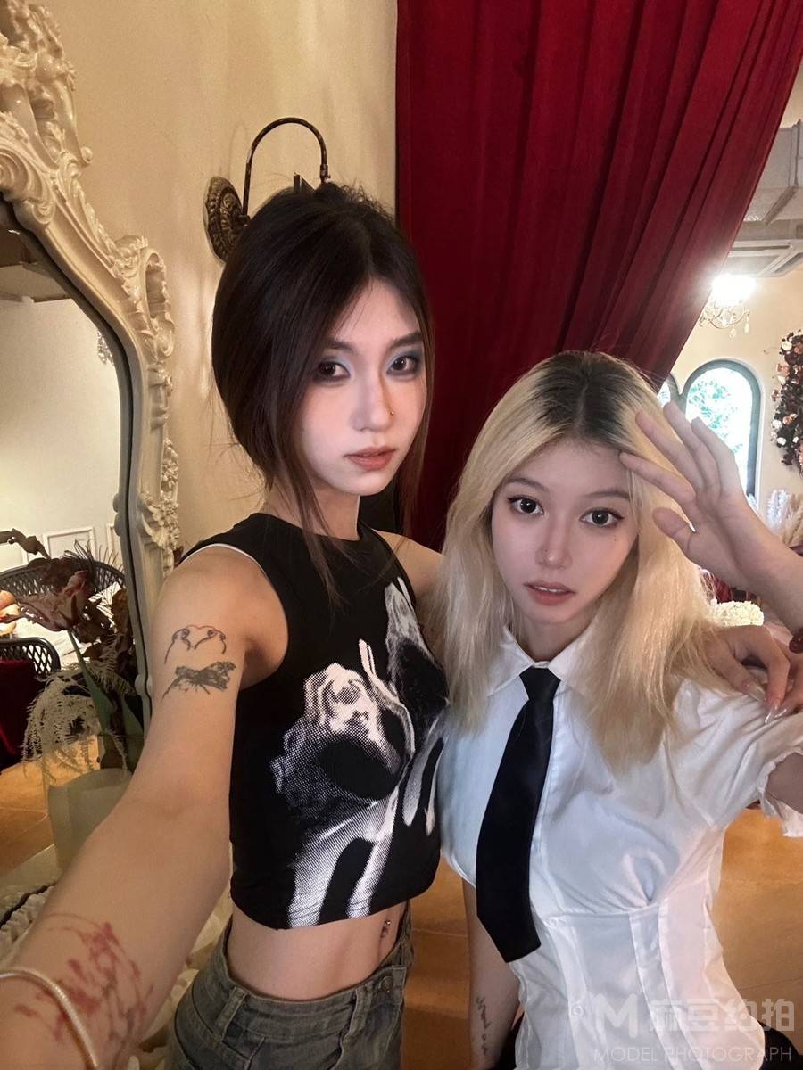 暗黑模特