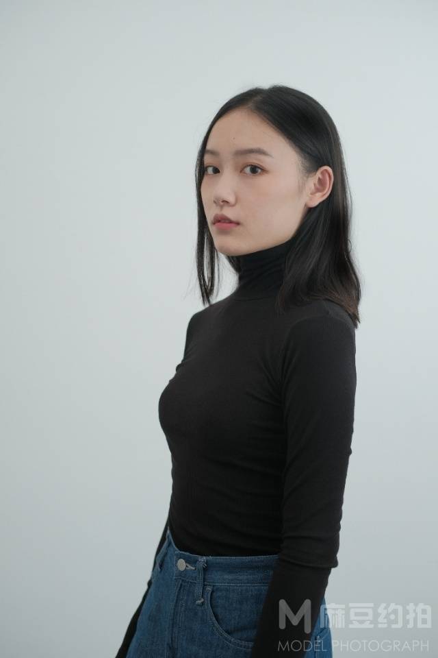 黑白模特