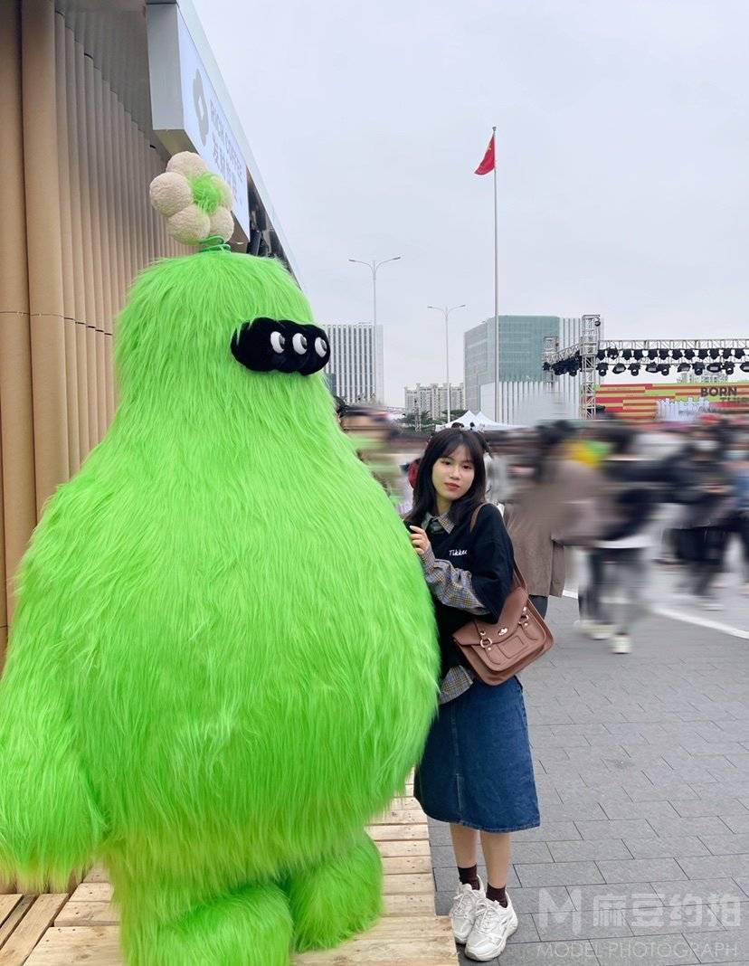 校园模特