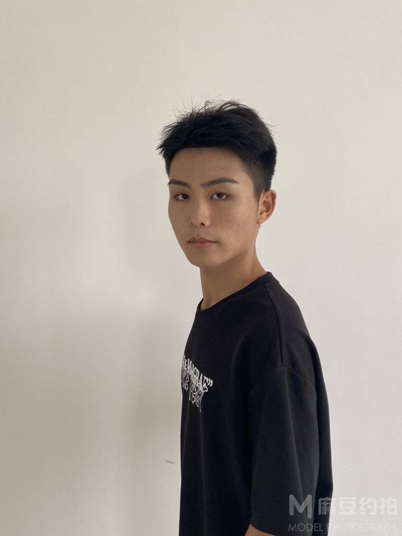 纪实模特
