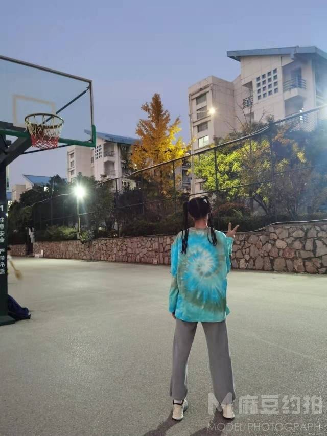 校园模特