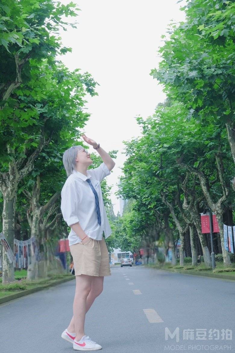校园模特