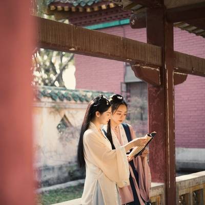 汉服模特