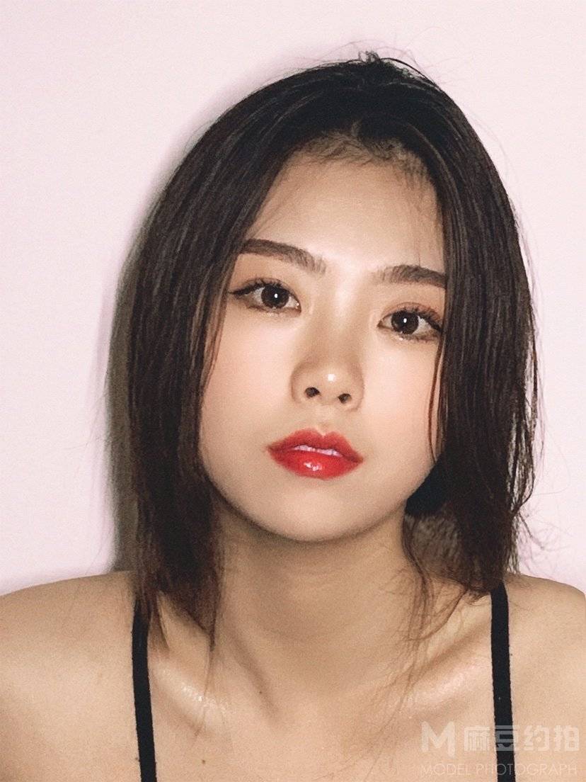 胶片模特